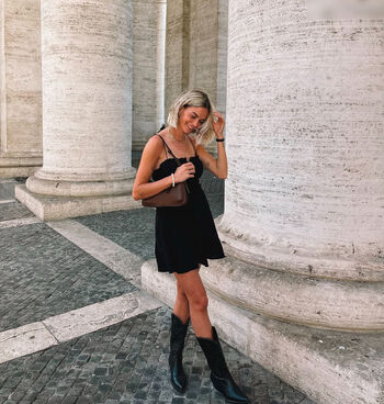 Full leaked Charlotte fromm private photo
