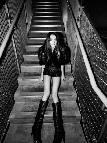Full leaked Charlotte lawrence private photo
