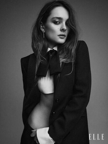 Full leaked Charlotte lawrence private photo