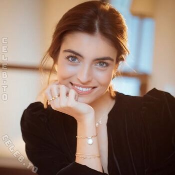 Full leaked Charlotte lemay private photo