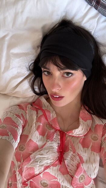 Full leaked Charlotte rose private photo