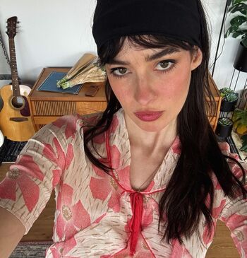 Full leaked Charlotte rose private photo