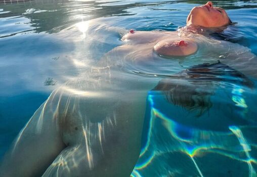 Full leaked Charlottedoe private photo