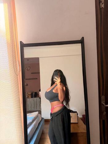 Full leaked Charu sharma private photo