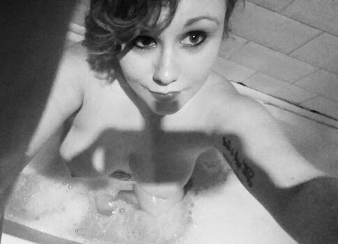Full leaked Chbarli private photo