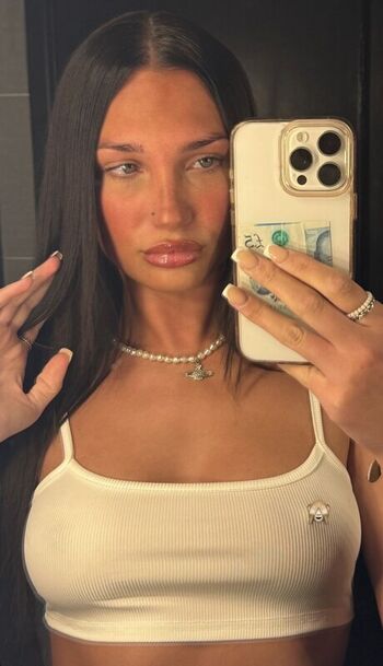 Full leaked Chelsbxx private photo