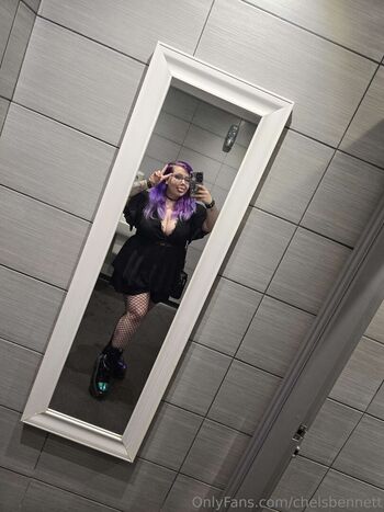 Full leaked Chelsbennett private photo