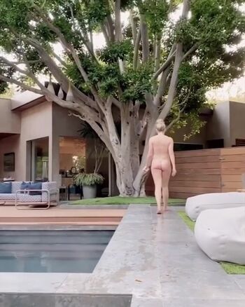 Full leaked Chelsea handler private photo