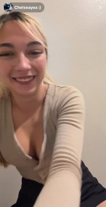 Full leaked Chelseayea private photo