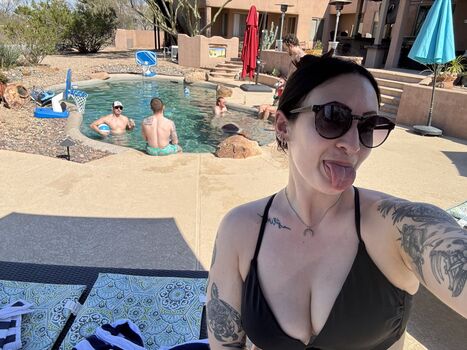 Full leaked Chelsswellss private photo