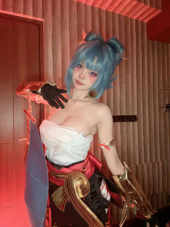 Full leaked Chelyua private photo