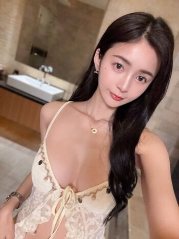Full leaked Chenbb private photo