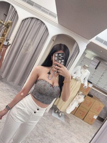 Full leaked Chenbb private photo