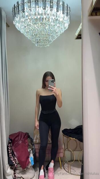 Full leaked Cherrishlulu private photo