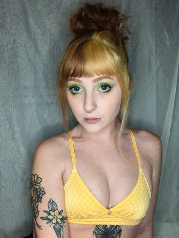Full leaked Cherrykitten private photo