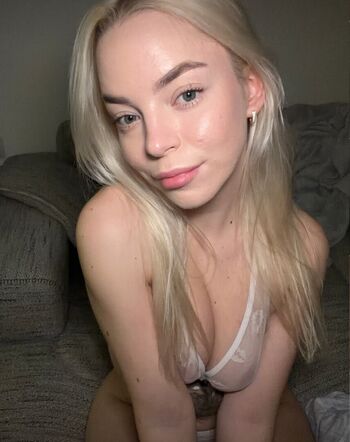 Full leaked Cherryaura private photo