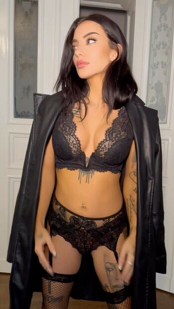 Full leaked Cherryrebelle  page private photo
