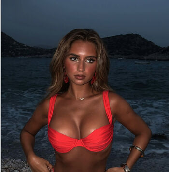 Full leaked Chiarabesss private photo