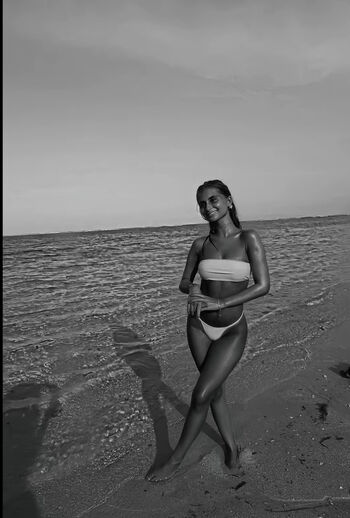 Full leaked Chiarabesss private photo