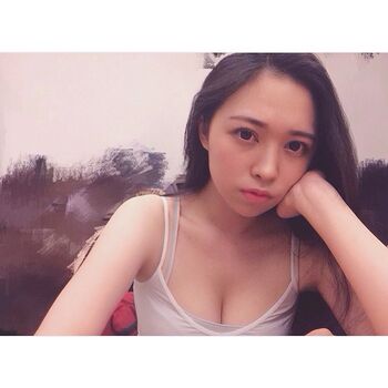 Full leaked Chibe chin page private photo