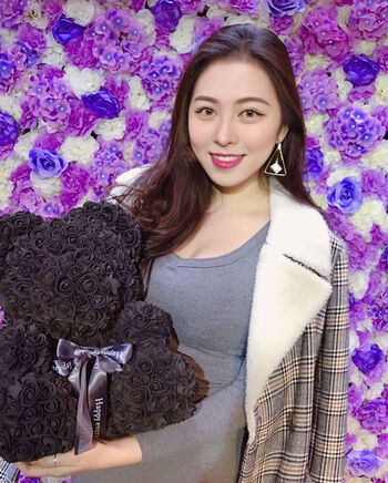 Full leaked Chibe chin page private photo