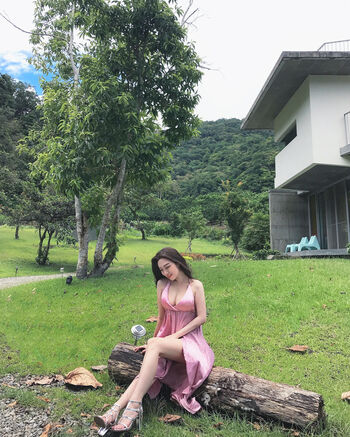Full leaked Chibe chin page private photo