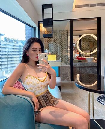 Full leaked Chibe chin page private photo