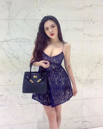 Full leaked Chibe chin page private photo