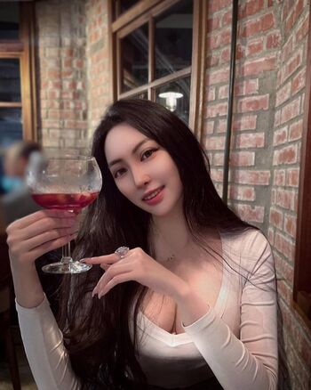 Full leaked Chibe chin private photo