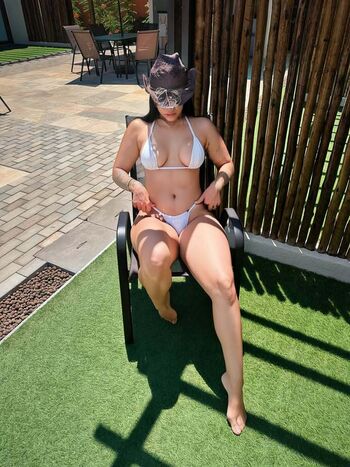 Full leaked Chinesa karol private photo