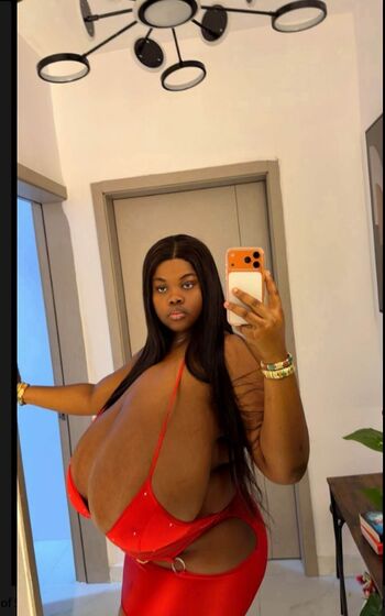 Full leaked Chioma lovv page private photo