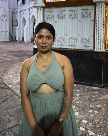Full leaked Chirasree sarkar page private photo