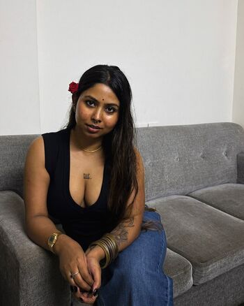 Full leaked Chirasree sarkar page private photo
