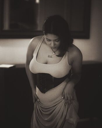 Full leaked Chirasree sarkar page private photo