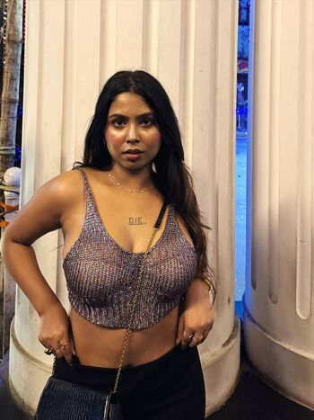 Full leaked Chirasree sarkar page private photo