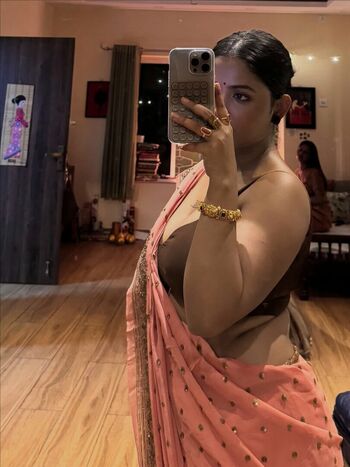Full leaked Chirasree sarkar page private photo