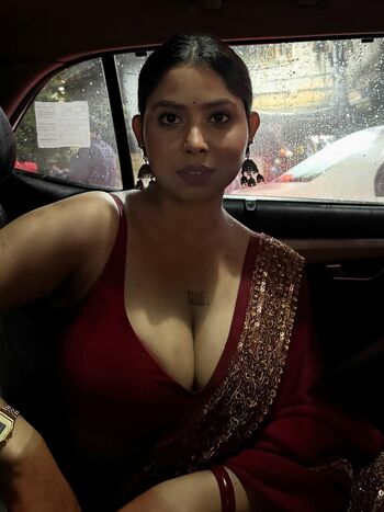 Full leaked Chirasree sarkar private photo