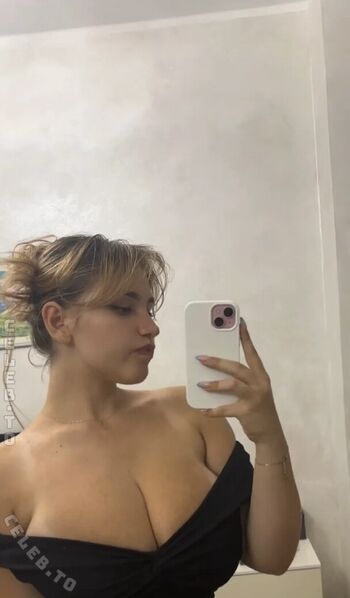 Full leaked Chiri francesca page private photo