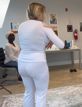 Full leaked Chiropractor private photo