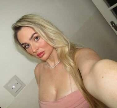 Full leaked Chlo david private photo
