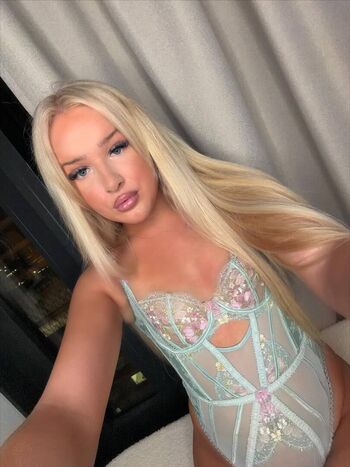 Full leaked Chlo may private photo