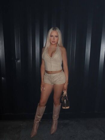 Full leaked Chlo may private photo