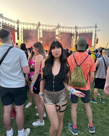 Chloe ABG