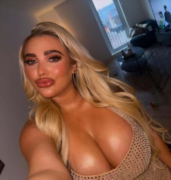 Full leaked Chloe amber private photo