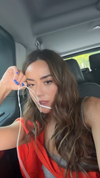 Full leaked Chloe bennet private photo