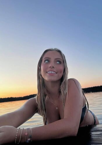 Full leaked Chloe dinello private photo