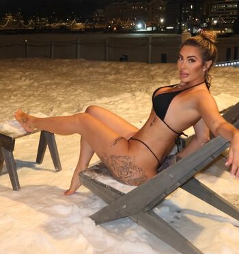 Full leaked Chloe ferry page private photo