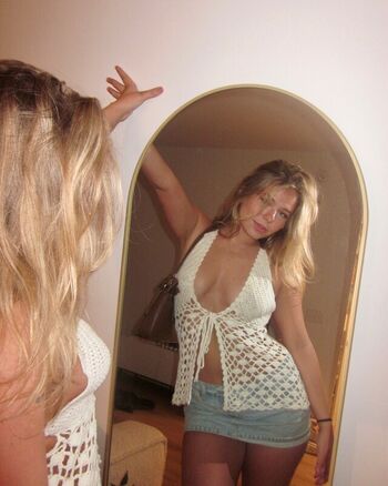 Full leaked Chloe lafeve private photo