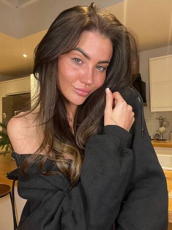Chloe May Mcbride