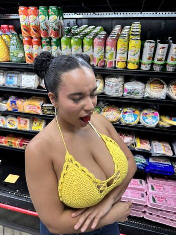 Full leaked Chloecvlogs private photo